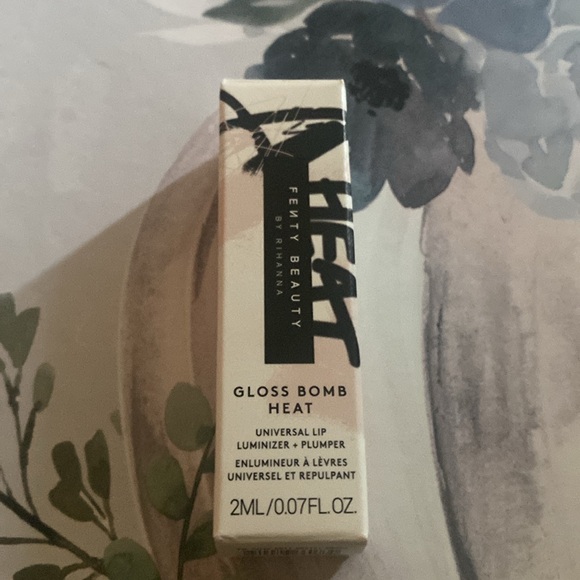 🌶 Fenty Gloss Bomb Heat - Picture 2 of 3